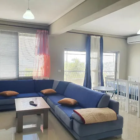 Διαμέρισμα Luiza Σαράντα