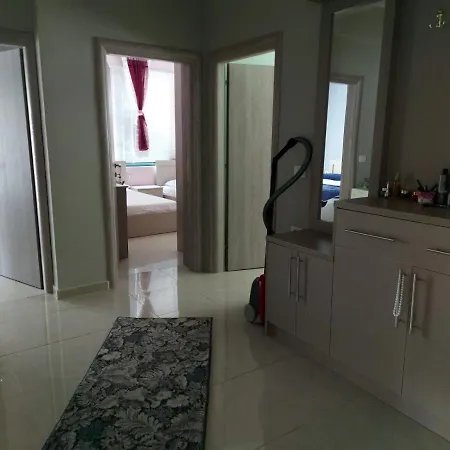 Luiza * Sarandë