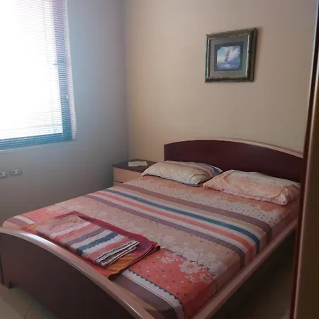 Luiza Apartamento Sarandë